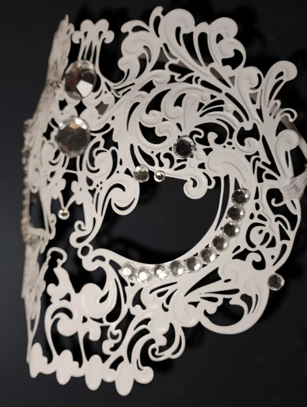 White Crystal Metal Skull Masquerade Mask Filigree ElasticStrap 9x7.5 Adjustable